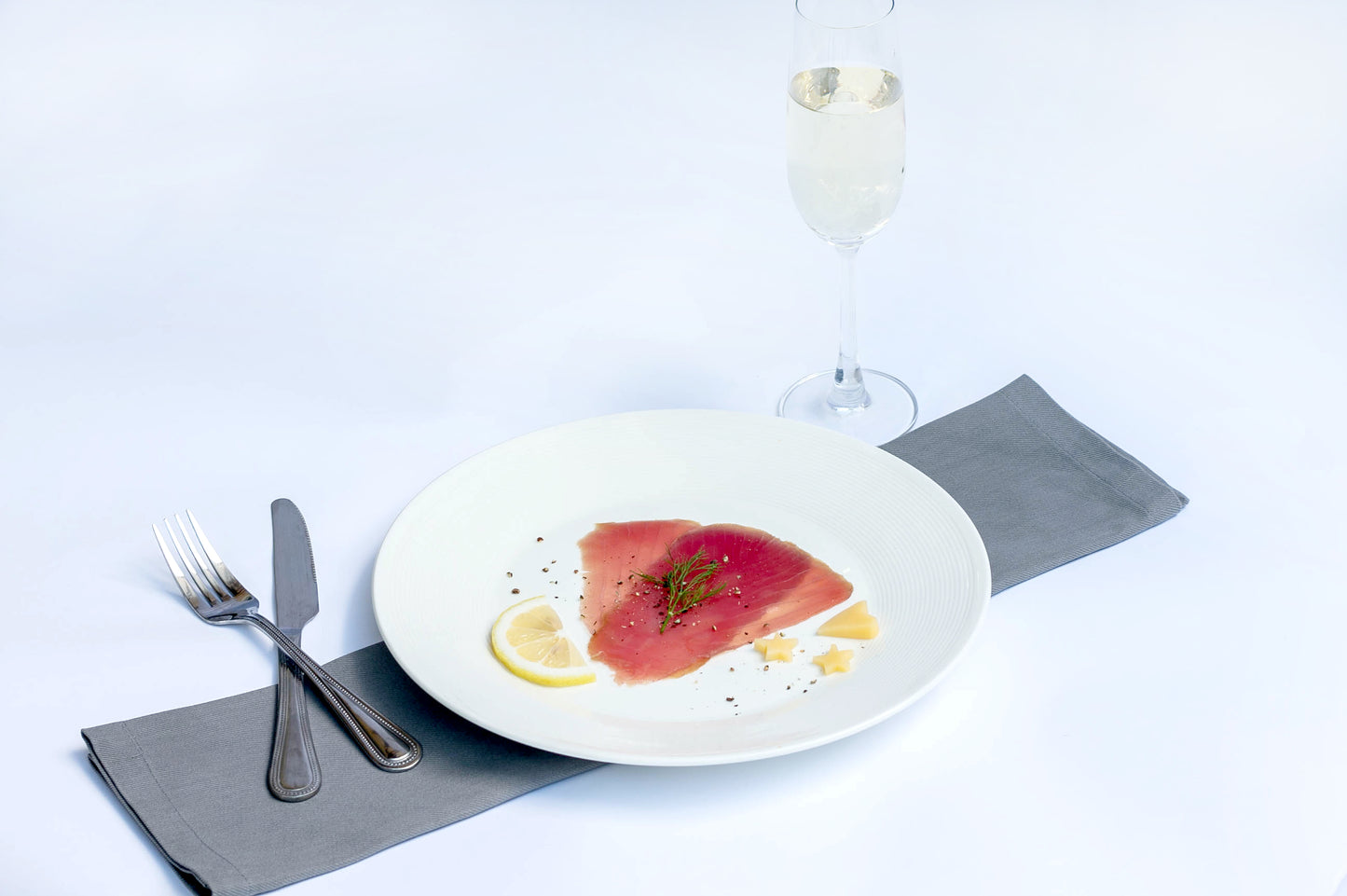 Premium Cold Smoked Tuna 80G | ปลาทูน่ารมควัน 80 กรัม